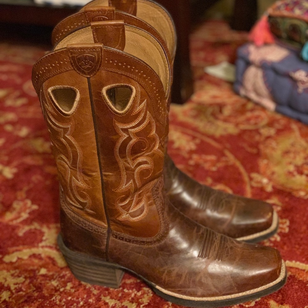 Ariat cowboy boots